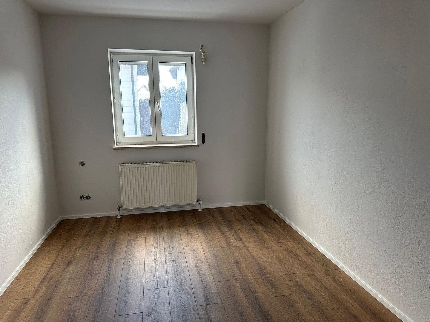 Pronájem bytu 4+1 92 m², Altmühlstraße 14, Walting, Bavorsko Pronájem bytu 4+1 92 m², Altmühlstraße 14, Walting, Bavorsko