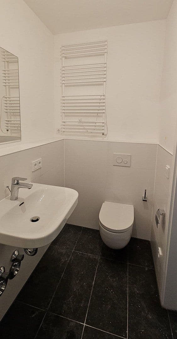 Pronájem bytu 1+1 42 m², Tunnelstraße 94, Augsburg, Bavorsko Pronájem bytu 1+1 42 m², Tunnelstraße 94, Augsburg, Bavorsko