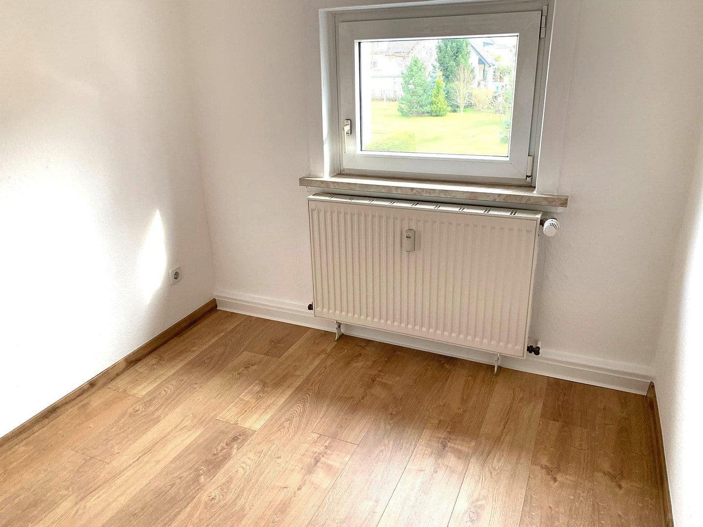 Pronájem bytu 3+1 51 m², Abteissiedlung 9, Oberlungwitz, Sasko Pronájem bytu 3+1 51 m², Abteissiedlung 9, Oberlungwitz, Sasko