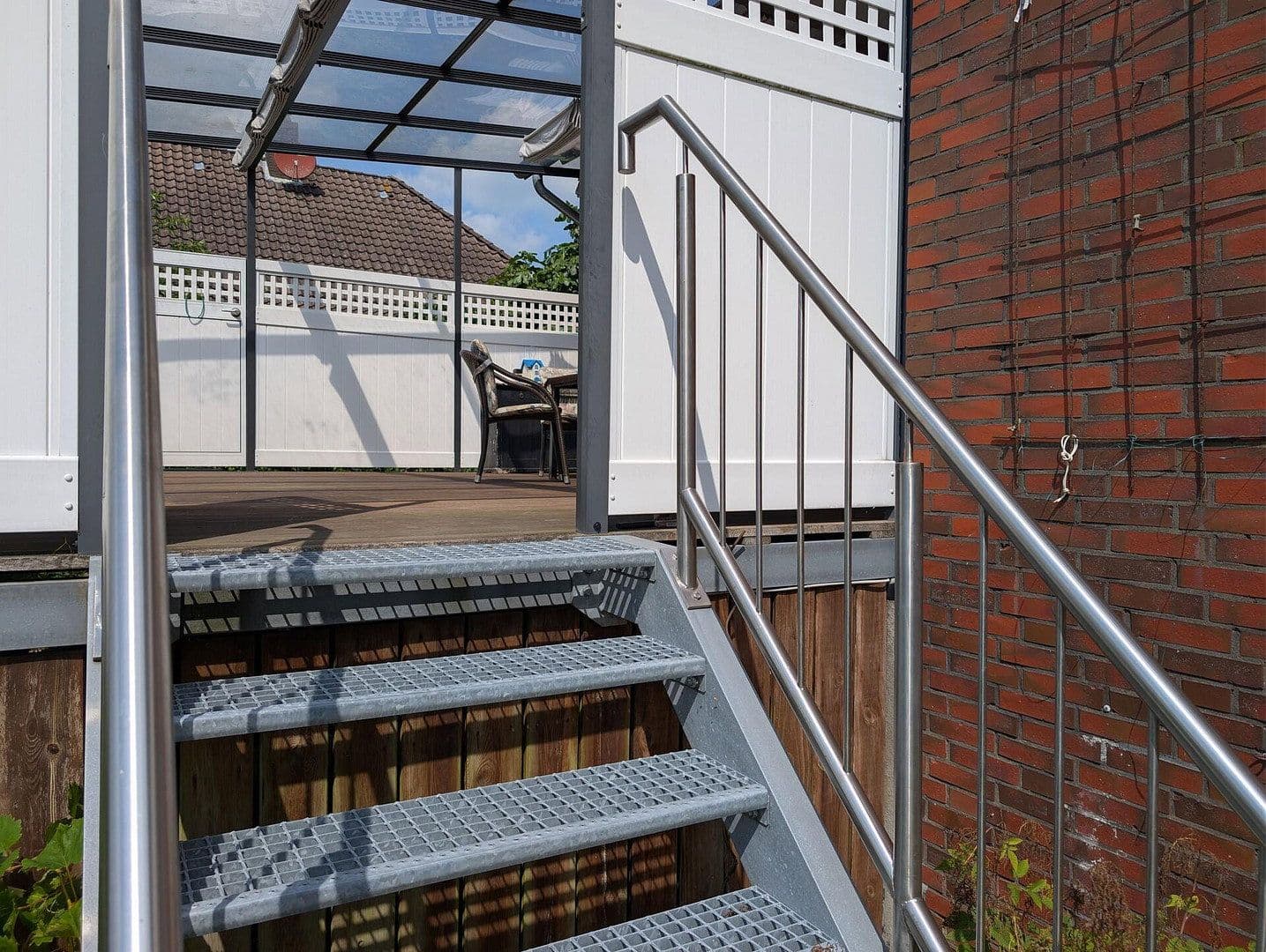 Prodej domu 212 m², pozemek 601 m², Varel, Dolní Sasko Prodej domu 212 m², pozemek 601 m², Varel, Dolní Sasko