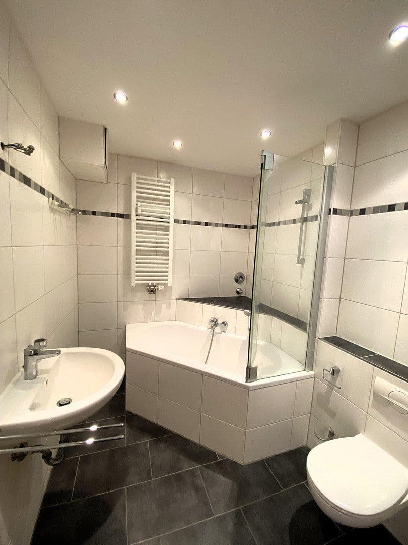 Pronájem bytu 3+1 98 m², Neufahrn b. Freising, Bavorsko Pronájem bytu 3+1 98 m², Neufahrn b. Freising, Bavorsko