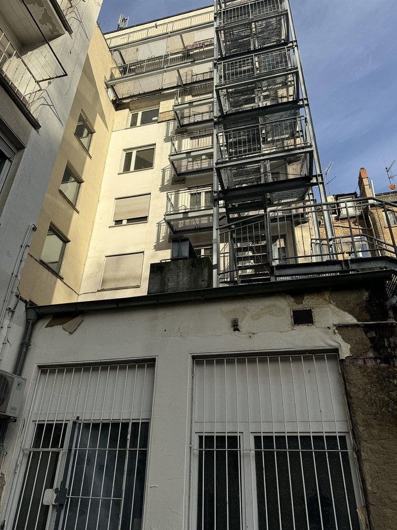 Prodej domu 1.009 m², pozemek 755 m², Bismarckring 21-23, Wiesbaden, Hessen Prodej domu 1.009 m², pozemek 755 m², Bismarckring 21-23, Wiesbaden, Hessen