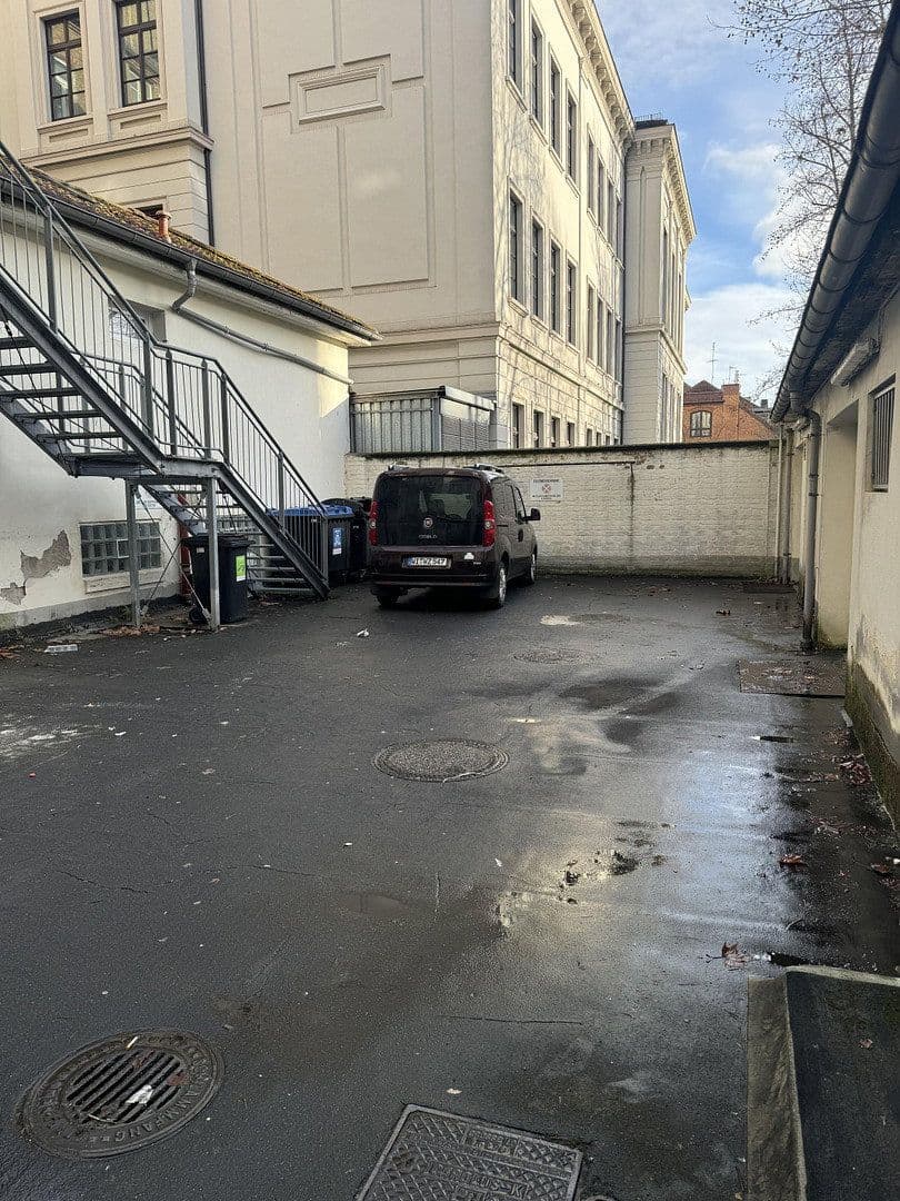 Prodej domu 1.009 m², pozemek 755 m², Bismarckring 21-23, Wiesbaden, Hessen Prodej domu 1.009 m², pozemek 755 m², Bismarckring 21-23, Wiesbaden, Hessen