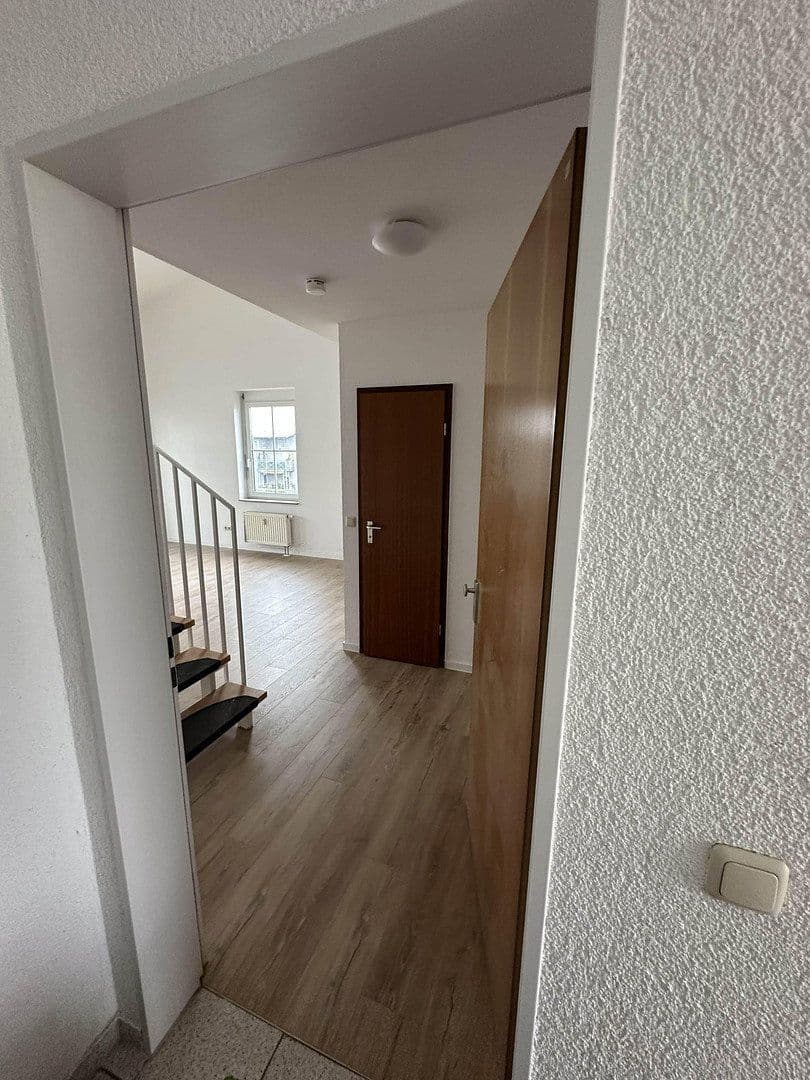 Pronájem bytu 3+1 72 m², Am Rebstock 12, Kabelsketal, Sasko-Anhaltsko Pronájem bytu 3+1 72 m², Am Rebstock 12, Kabelsketal, Sasko-Anhaltsko