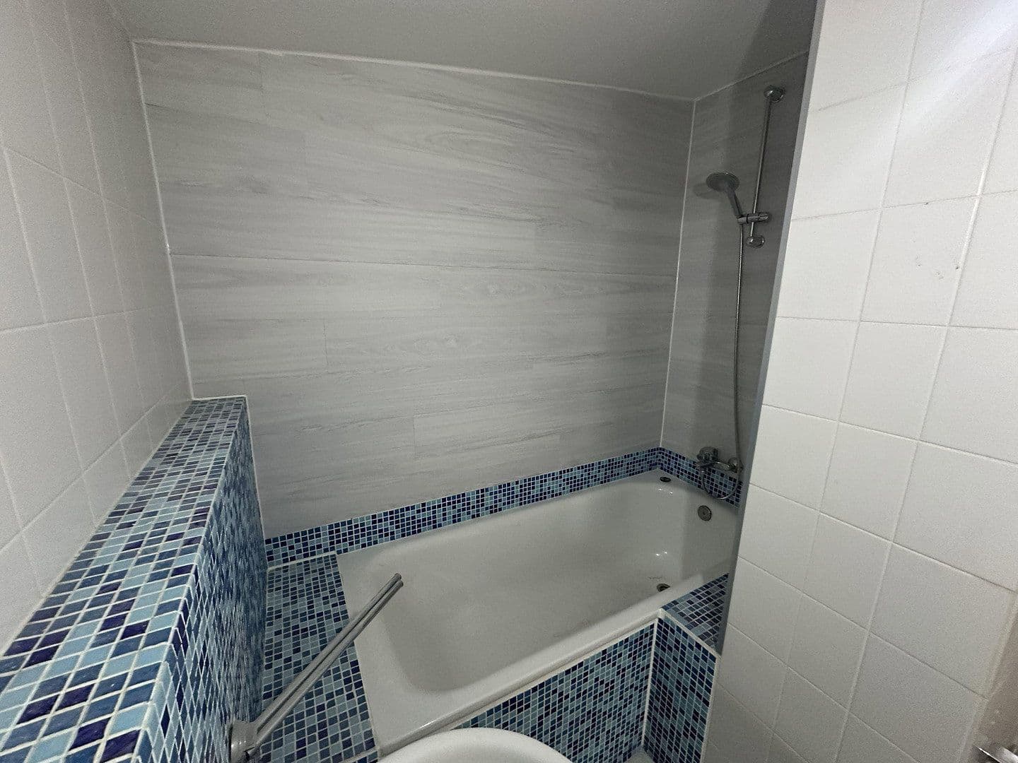 Pronájem bytu 3+1 72 m², Am Rebstock 12, Kabelsketal, Sasko-Anhaltsko Pronájem bytu 3+1 72 m², Am Rebstock 12, Kabelsketal, Sasko-Anhaltsko