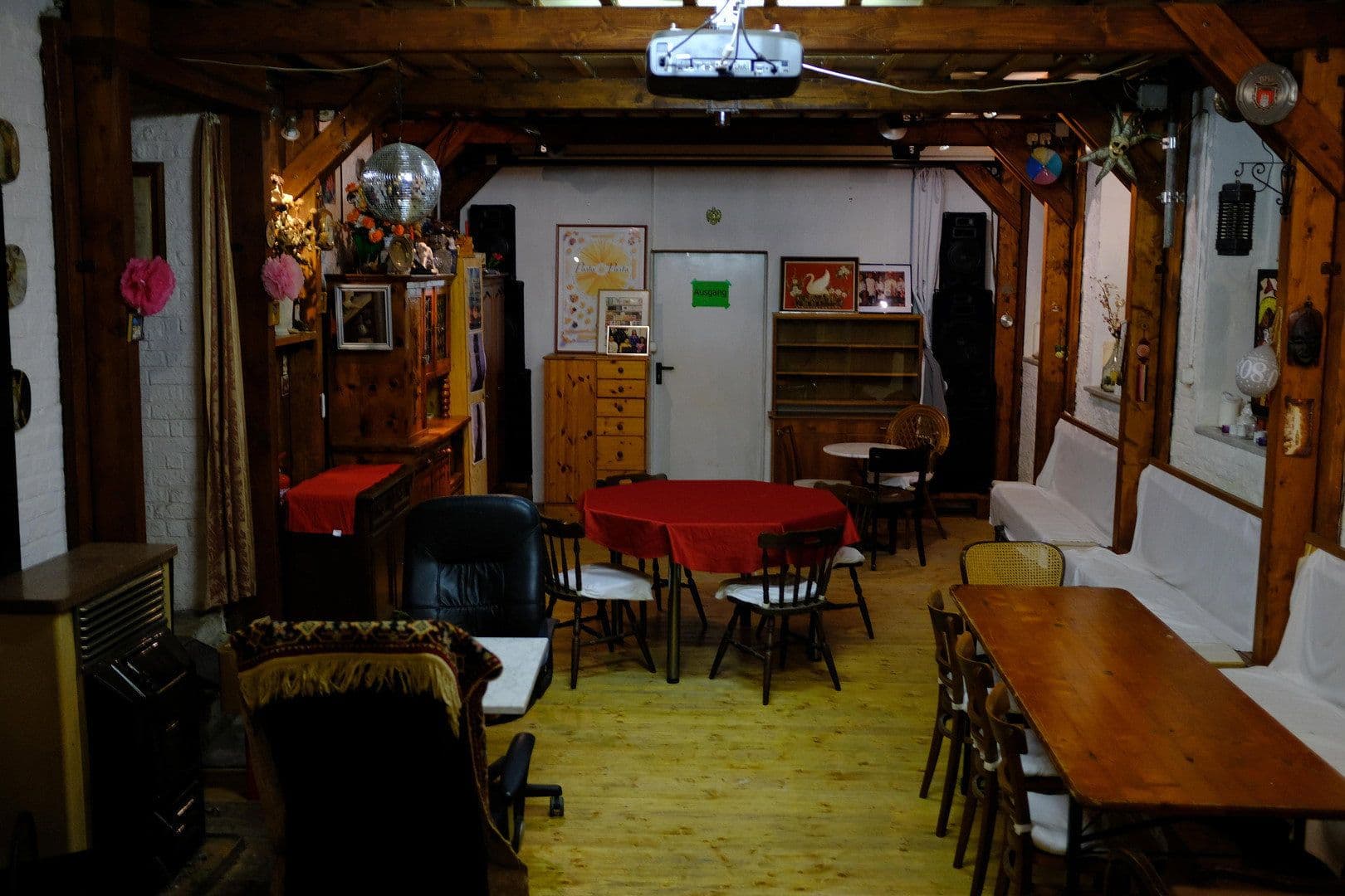 Prodej nebytového prostoru 74 m², Eduard-Süß-Gasse 3, Wien, Wien Prodej nebytového prostoru 74 m², Eduard-Süß-Gasse 3, Wien, Wien