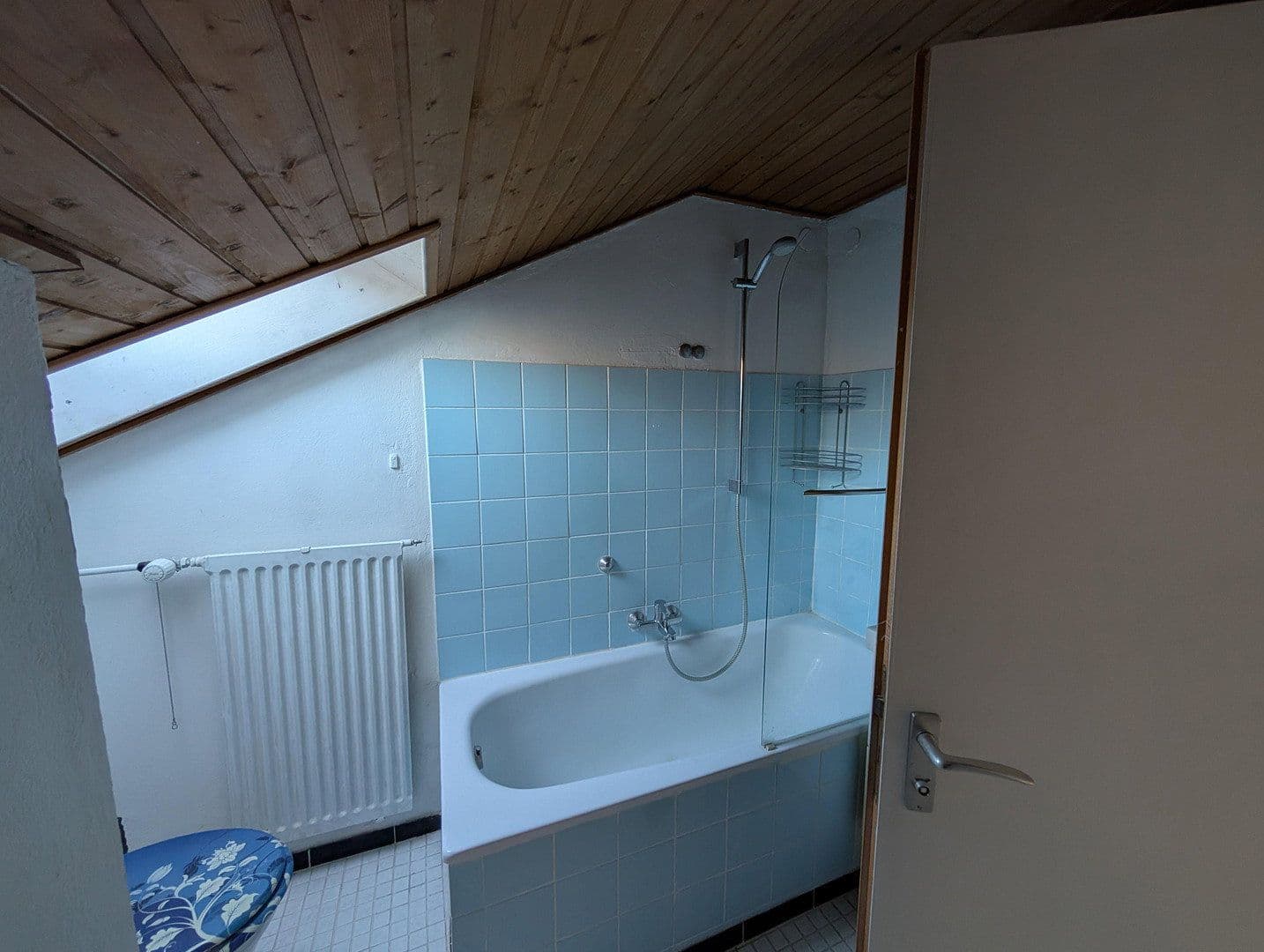 Prodej domu 260 m², pozemek 1.301 m², Kranzhornstraße 8, Feldkirchen-Westerham, Bavorsko Prodej domu 260 m², pozemek 1.301 m², Kranzhornstraße 8, Feldkirchen-Westerham, Bavorsko