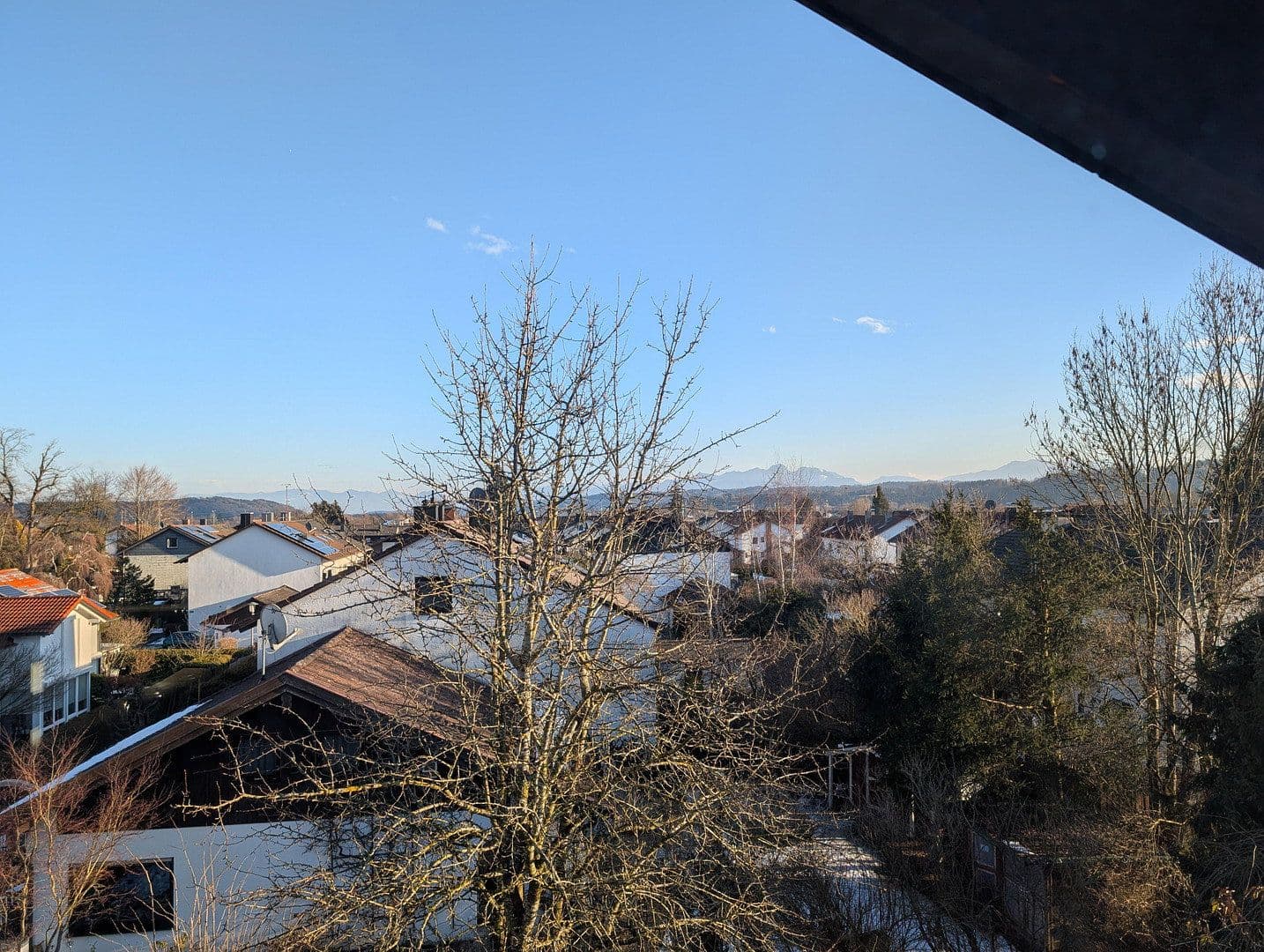 Prodej domu 260 m², pozemek 1.301 m², Kranzhornstraße 8, Feldkirchen-Westerham, Bavorsko Prodej domu 260 m², pozemek 1.301 m², Kranzhornstraße 8, Feldkirchen-Westerham, Bavorsko