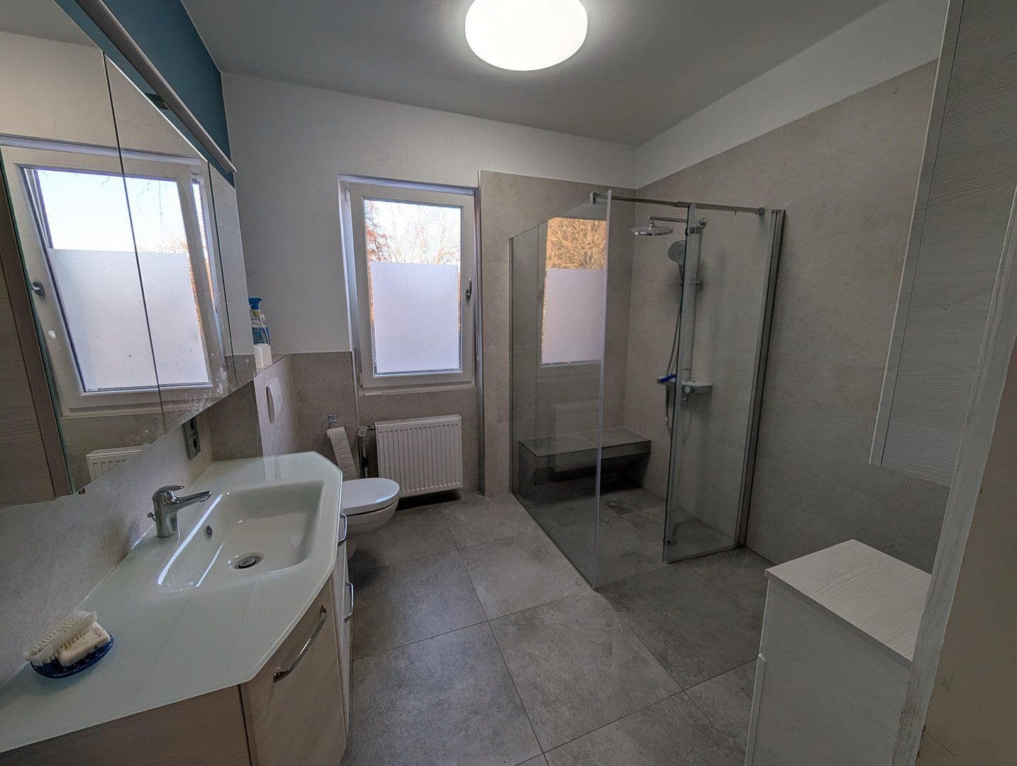 Prodej domu 260 m², pozemek 1.301 m², Kranzhornstraße 8, Feldkirchen-Westerham, Bavorsko Prodej domu 260 m², pozemek 1.301 m², Kranzhornstraße 8, Feldkirchen-Westerham, Bavorsko