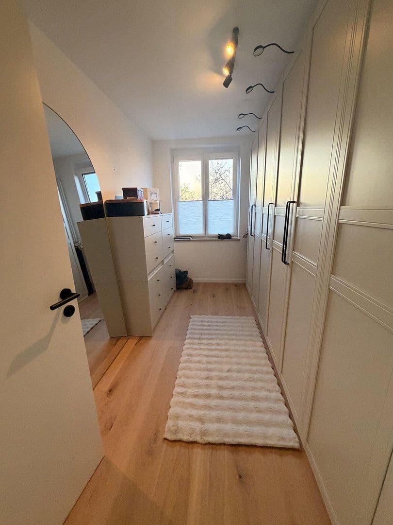 Pronájem domu 130 m², pozemek 130 m², München, Bavorsko Pronájem domu 130 m², pozemek 130 m², München, Bavorsko