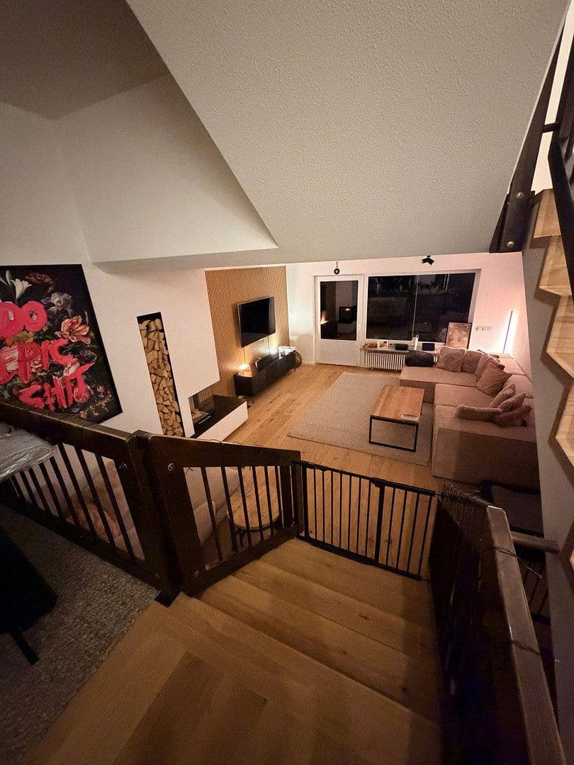 Pronájem domu 130 m², pozemek 130 m², München, Bavorsko Pronájem domu 130 m², pozemek 130 m², München, Bavorsko