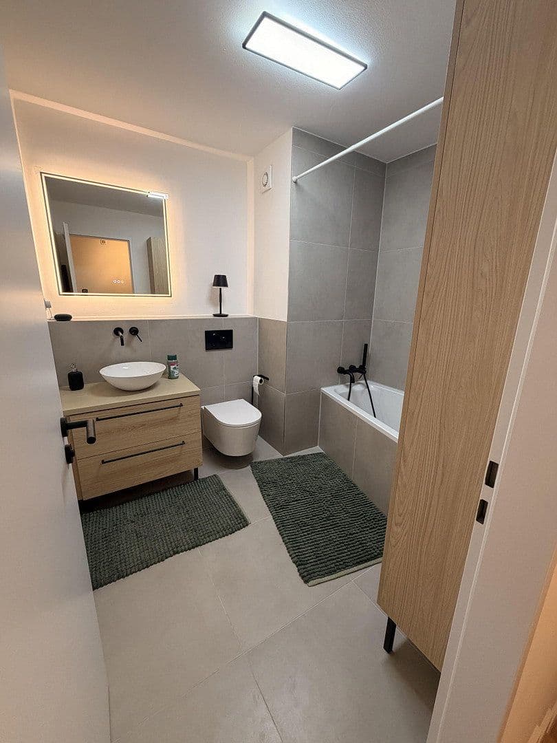 Pronájem domu 130 m², pozemek 130 m², München, Bavorsko Pronájem domu 130 m², pozemek 130 m², München, Bavorsko