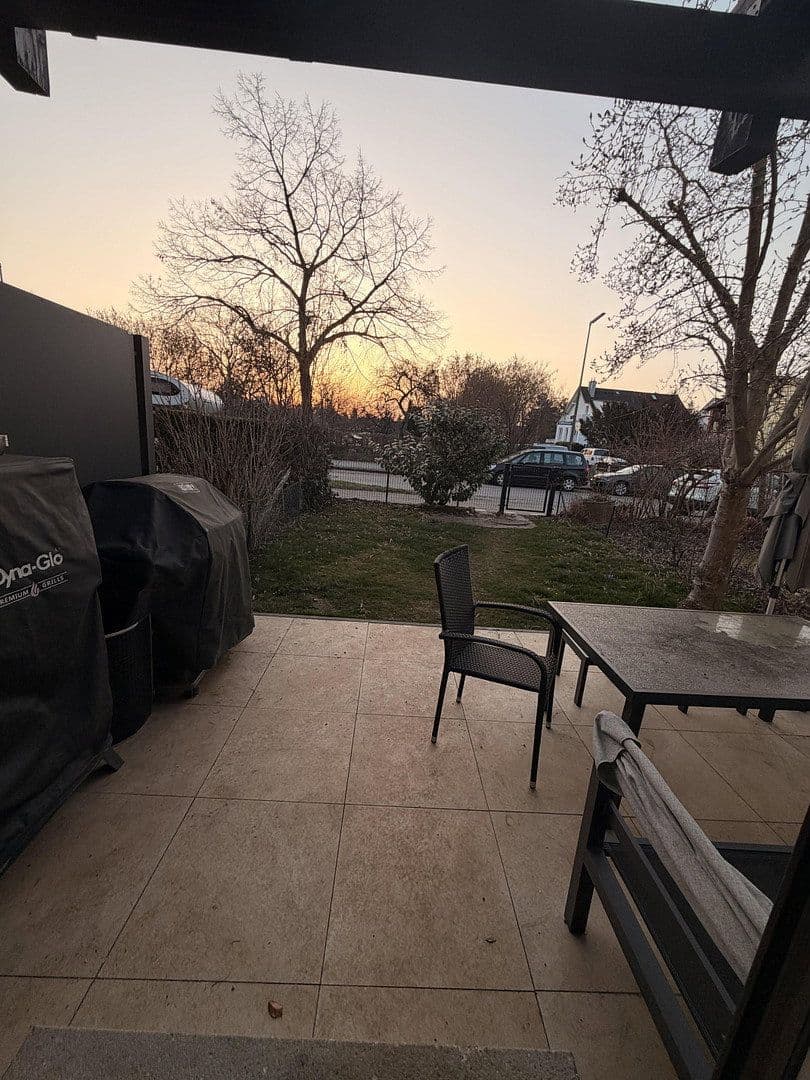 Pronájem domu 130 m², pozemek 130 m², München, Bavorsko Pronájem domu 130 m², pozemek 130 m², München, Bavorsko