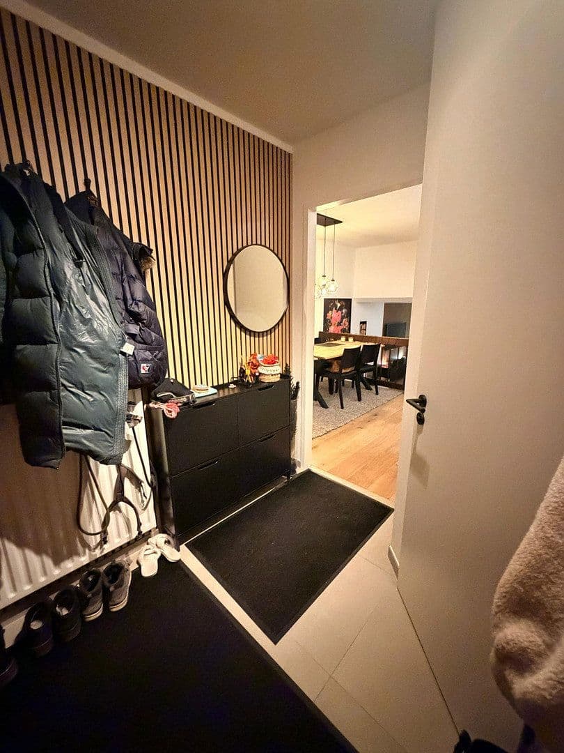 Pronájem domu 130 m², pozemek 130 m², München, Bavorsko Pronájem domu 130 m², pozemek 130 m², München, Bavorsko