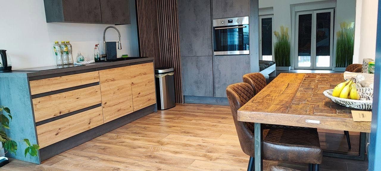 Pronájem bytu 2+1 67 m², Richard-Wagner-Strasse 17, Berlin, Berlín Pronájem bytu 2+1 67 m², Richard-Wagner-Strasse 17, Berlin, Berlín