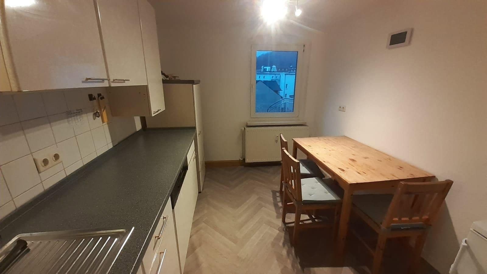 Pronájem bytu 2+1 68 m², Joliot-Curie-Str. 10, Gera, Durynsko Pronájem bytu 2+1 68 m², Joliot-Curie-Str. 10, Gera, Durynsko