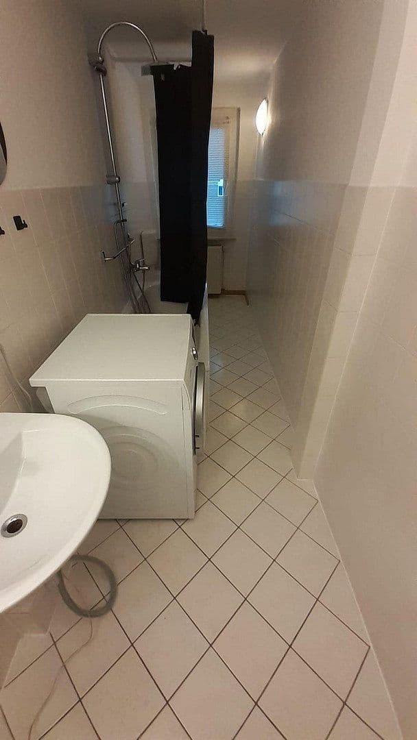 Pronájem bytu 2+1 68 m², Joliot-Curie-Str. 10, Gera, Durynsko Pronájem bytu 2+1 68 m², Joliot-Curie-Str. 10, Gera, Durynsko