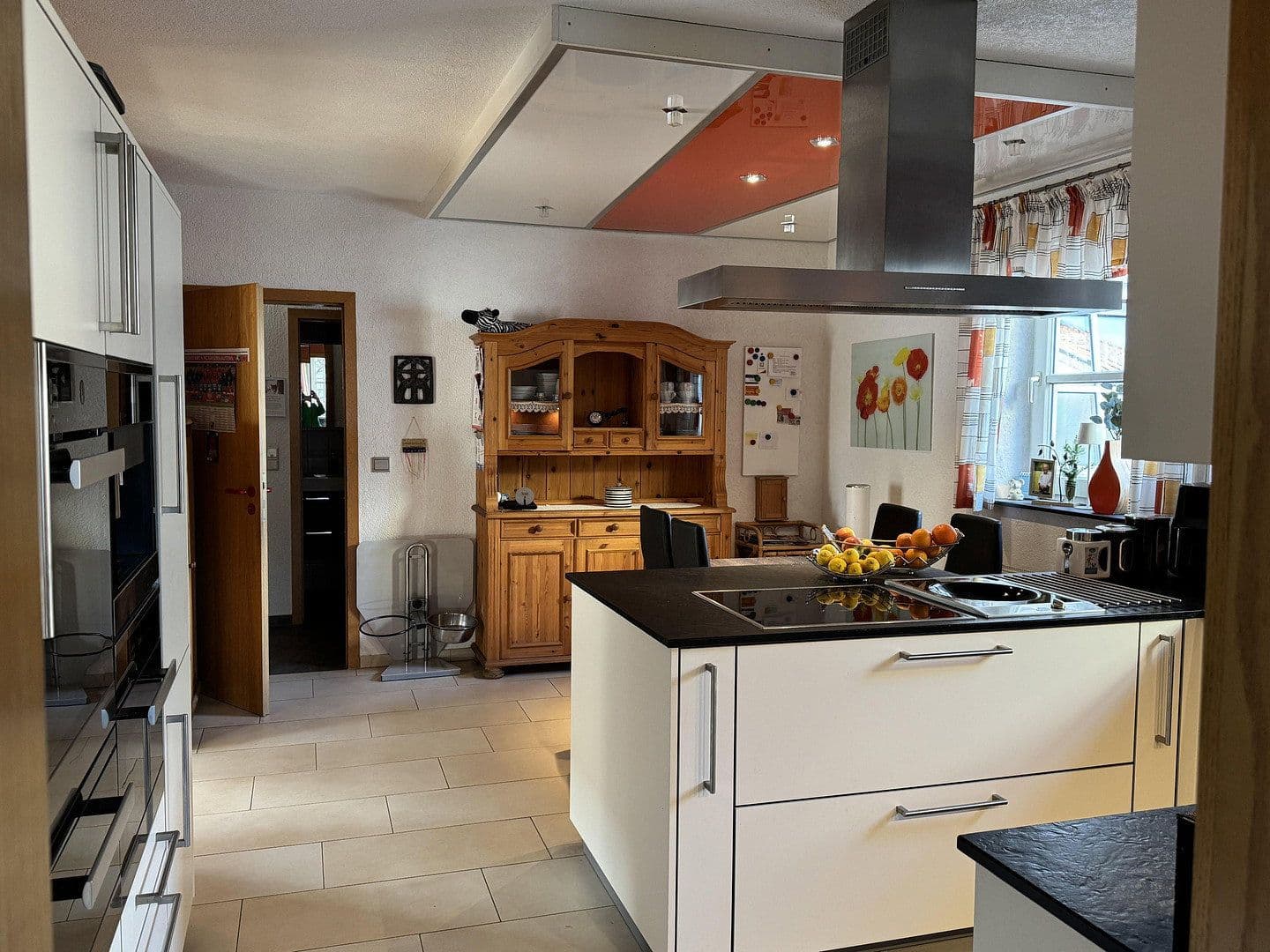 Prodej domu 299 m², pozemek 218 m², Kaiserslautern, Porýní-Falc Prodej domu 299 m², pozemek 218 m², Kaiserslautern, Porýní-Falc