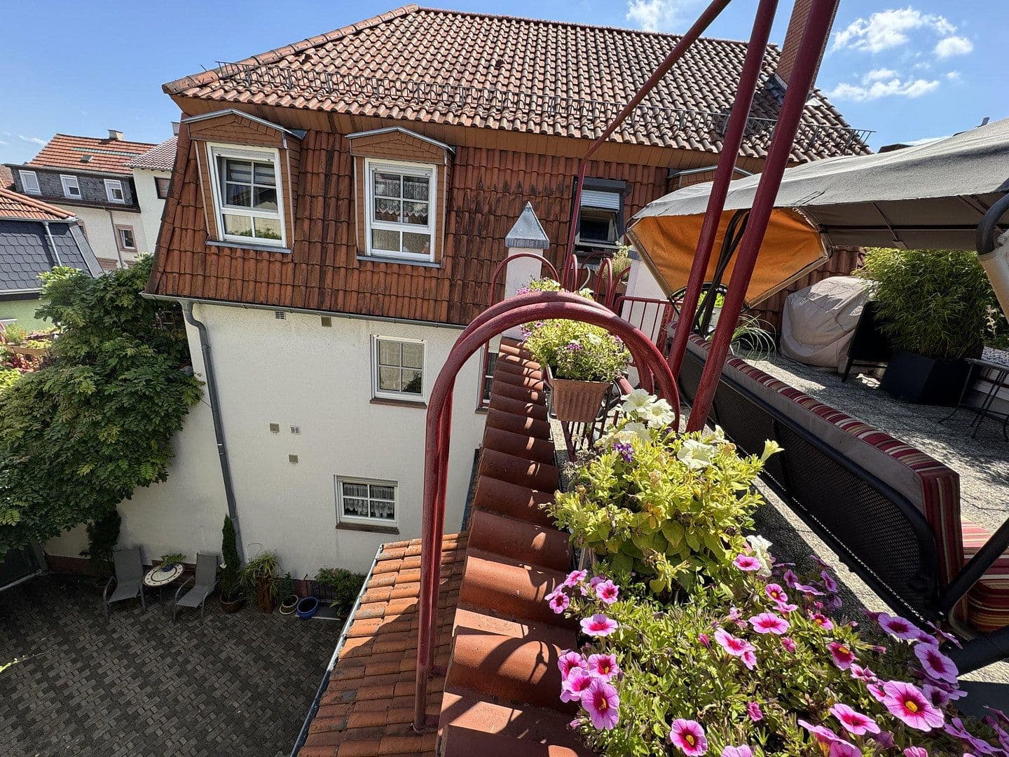 Prodej domu 299 m², pozemek 218 m², Kaiserslautern, Porýní-Falc Prodej domu 299 m², pozemek 218 m², Kaiserslautern, Porýní-Falc