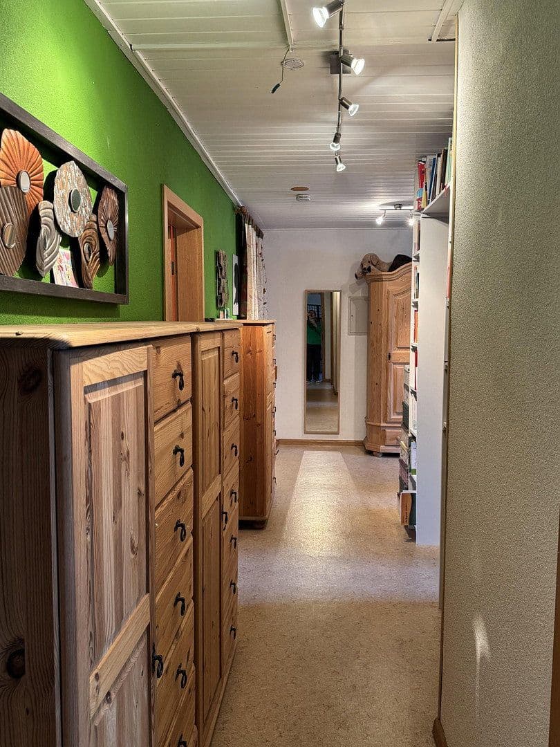 Prodej domu 299 m², pozemek 218 m², Kaiserslautern, Porýní-Falc Prodej domu 299 m², pozemek 218 m², Kaiserslautern, Porýní-Falc