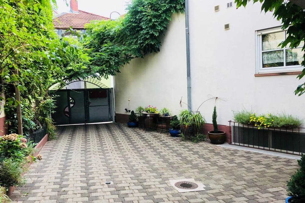 Prodej domu 299 m², pozemek 218 m², Kaiserslautern, Porýní-Falc Prodej domu 299 m², pozemek 218 m², Kaiserslautern, Porýní-Falc