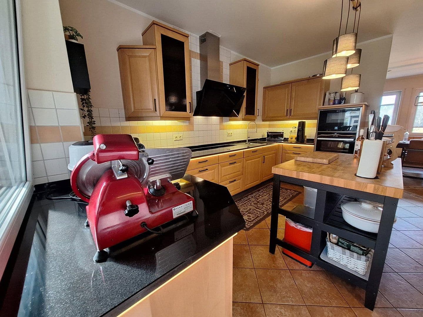 Prodej domu 284 m², pozemek 943 m², Dersum, Dolní Sasko Prodej domu 284 m², pozemek 943 m², Dersum, Dolní Sasko