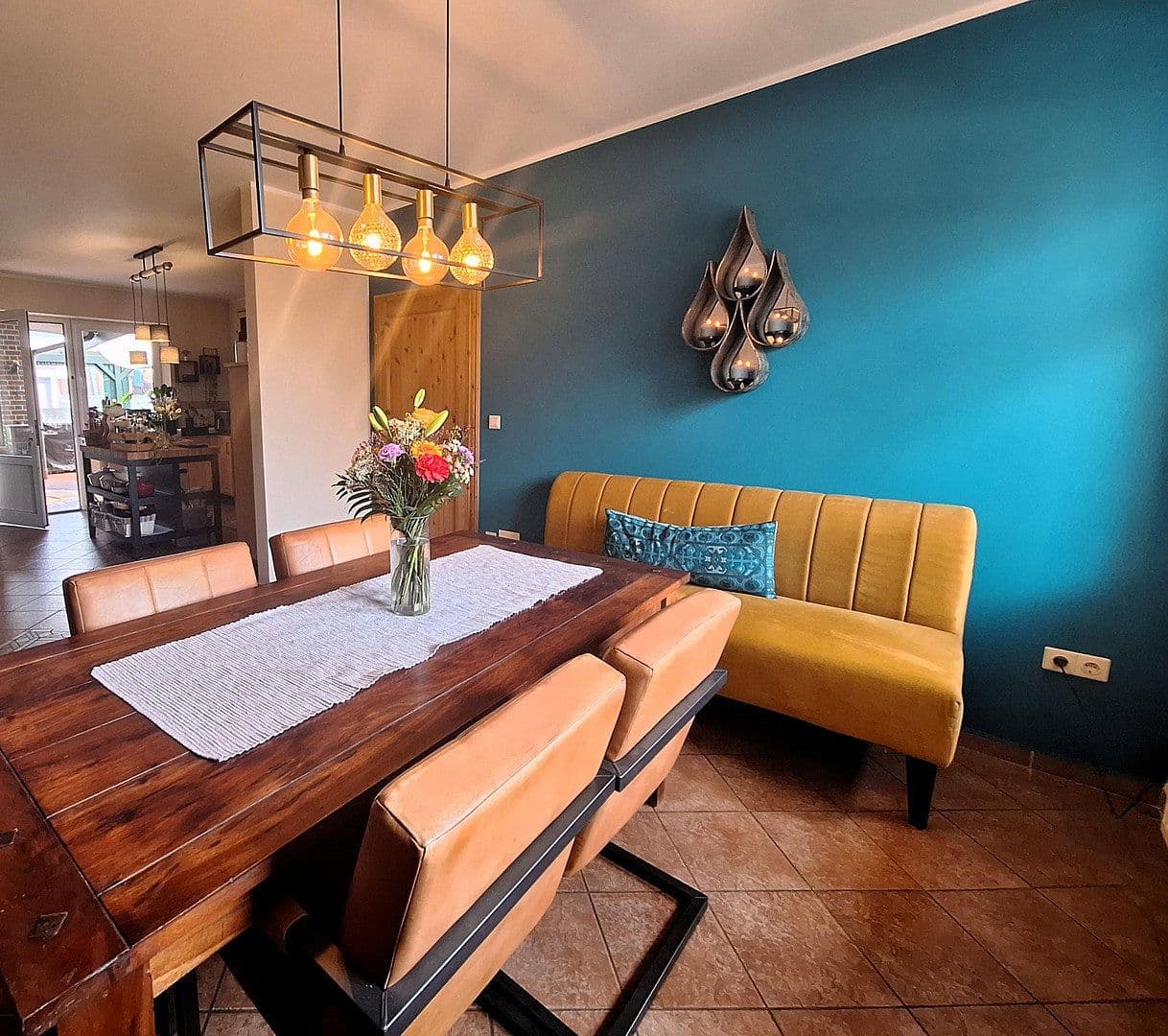 Prodej domu 284 m², pozemek 943 m², Dersum, Dolní Sasko Prodej domu 284 m², pozemek 943 m², Dersum, Dolní Sasko