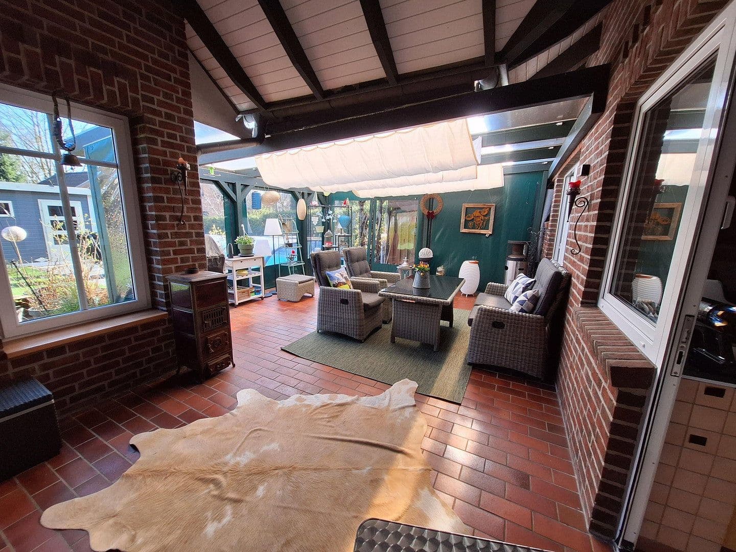 Prodej domu 284 m², pozemek 943 m², Dersum, Dolní Sasko Prodej domu 284 m², pozemek 943 m², Dersum, Dolní Sasko