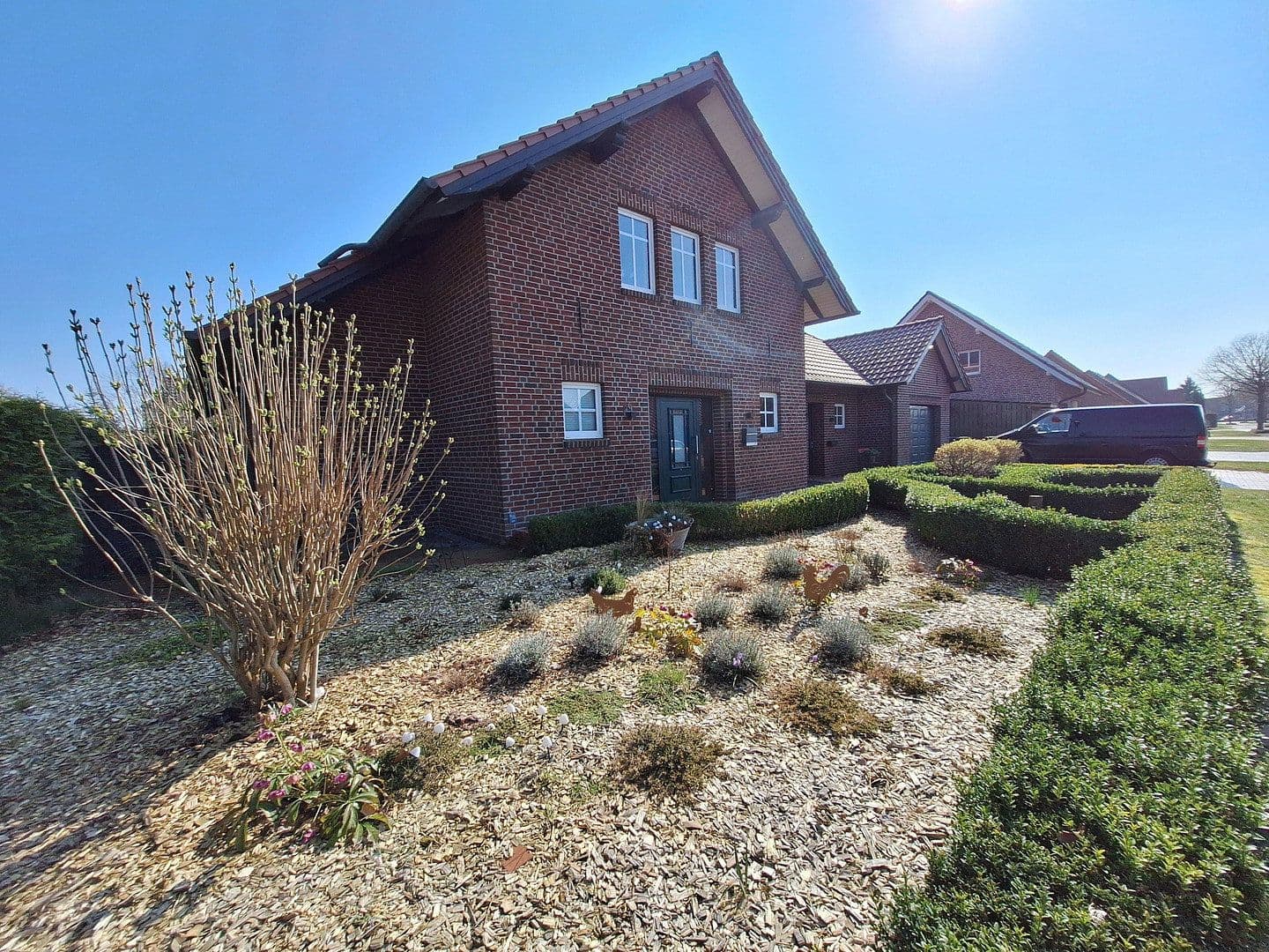 Prodej domu 284 m², pozemek 943 m², Dersum, Dolní Sasko Prodej domu 284 m², pozemek 943 m², Dersum, Dolní Sasko