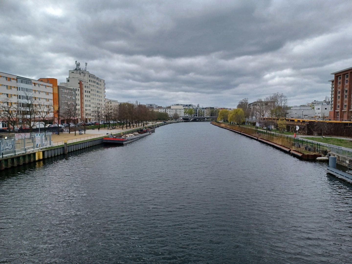 Prodej bytu 1+1 27 m², Arcostr. 10-12, Berlin, Berlín Prodej bytu 1+1 27 m², Arcostr. 10-12, Berlin, Berlín