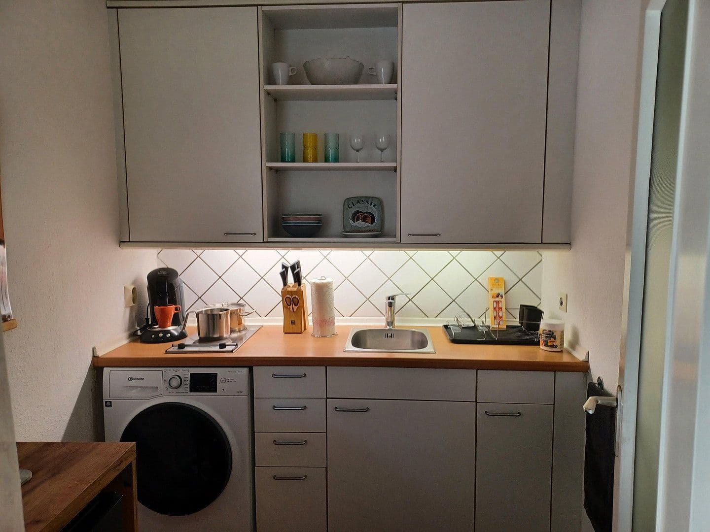 Prodej bytu 1+1 27 m², Arcostr. 10-12, Berlin, Berlín Prodej bytu 1+1 27 m², Arcostr. 10-12, Berlin, Berlín