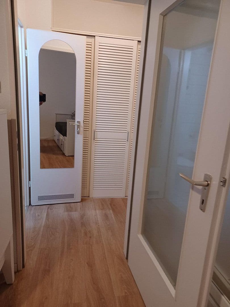 Prodej bytu 1+1 27 m², Arcostr. 10-12, Berlin, Berlín Prodej bytu 1+1 27 m², Arcostr. 10-12, Berlin, Berlín