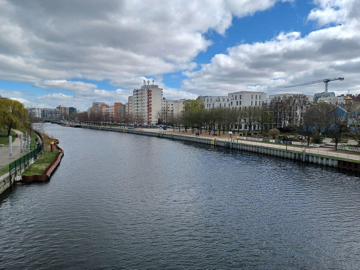 Prodej bytu 1+1 27 m², Arcostr. 10-12, Berlin, Berlín Prodej bytu 1+1 27 m², Arcostr. 10-12, Berlin, Berlín