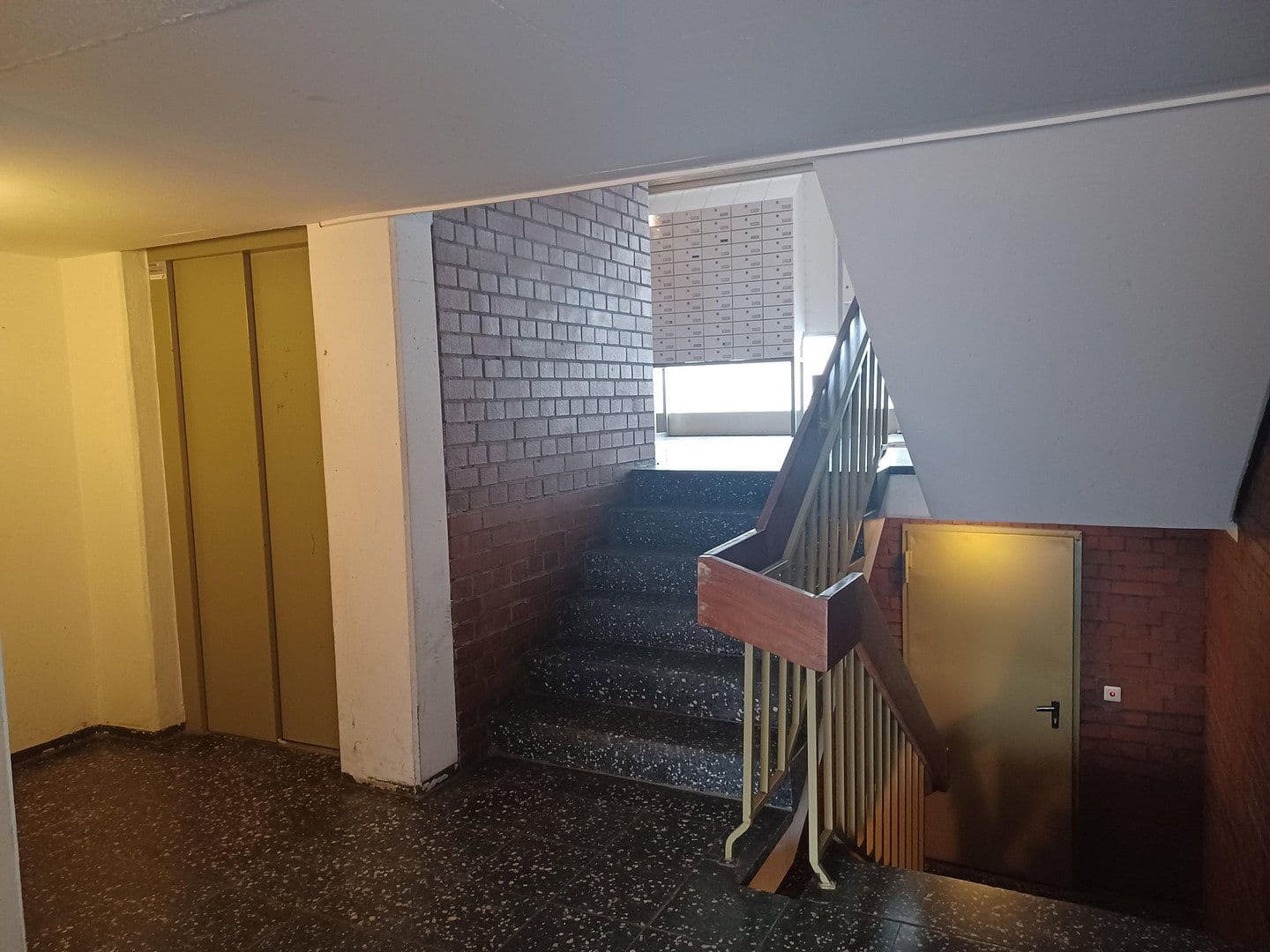 Prodej bytu 1+1 27 m², Arcostr. 10-12, Berlin, Berlín Prodej bytu 1+1 27 m², Arcostr. 10-12, Berlin, Berlín