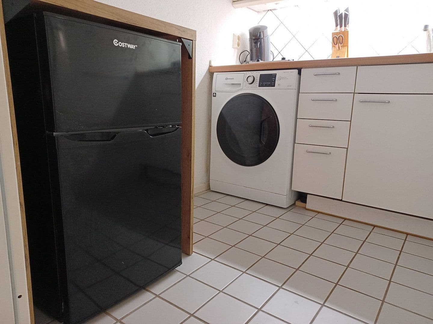 Prodej bytu 1+1 27 m², Arcostr. 10-12, Berlin, Berlín Prodej bytu 1+1 27 m², Arcostr. 10-12, Berlin, Berlín