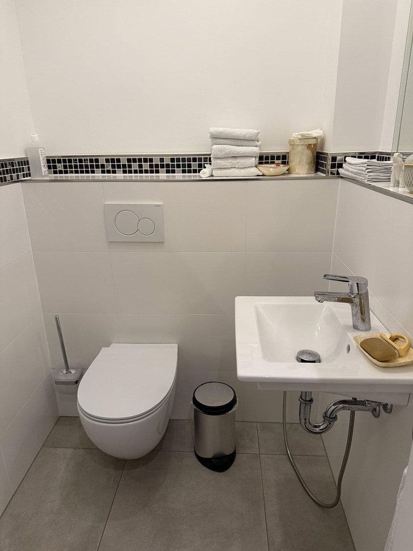 Pronájem bytu 3+1 104 m², Leichlingerstr. 1d, Leichlingen, Severní Porýní-Vestfálsko Pronájem bytu 3+1 104 m², Leichlingerstr. 1d, Leichlingen, Severní Porýní-Vestfálsko