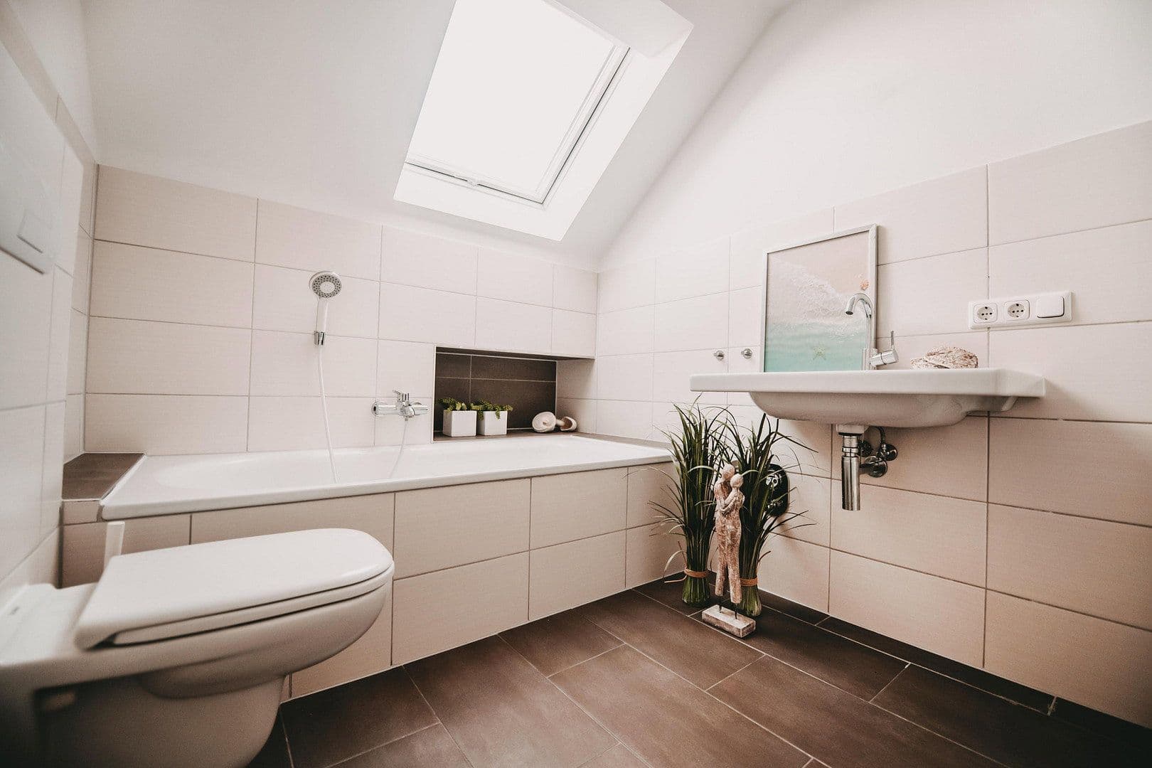 Pronájem bytu 4+1 129 m², Hansefelder Hof 1, Hamberge, Šlesvicko-Holštýnsko Pronájem bytu 4+1 129 m², Hansefelder Hof 1, Hamberge, Šlesvicko-Holštýnsko