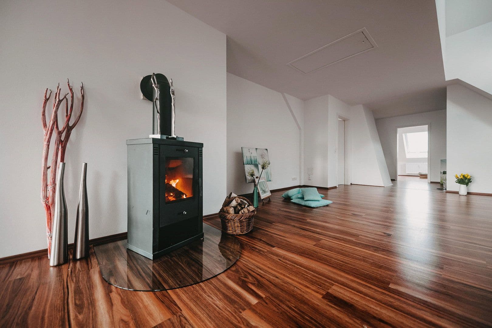 Pronájem bytu 4+1 129 m², Hansefelder Hof 1, Hamberge, Šlesvicko-Holštýnsko Pronájem bytu 4+1 129 m², Hansefelder Hof 1, Hamberge, Šlesvicko-Holštýnsko