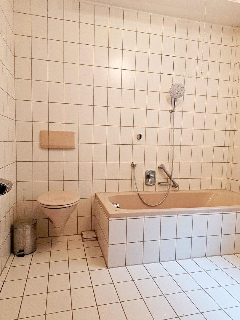 Prodej domu 145 m², pozemek 745 m², Landshut, Bavorsko Prodej domu 145 m², pozemek 745 m², Landshut, Bavorsko