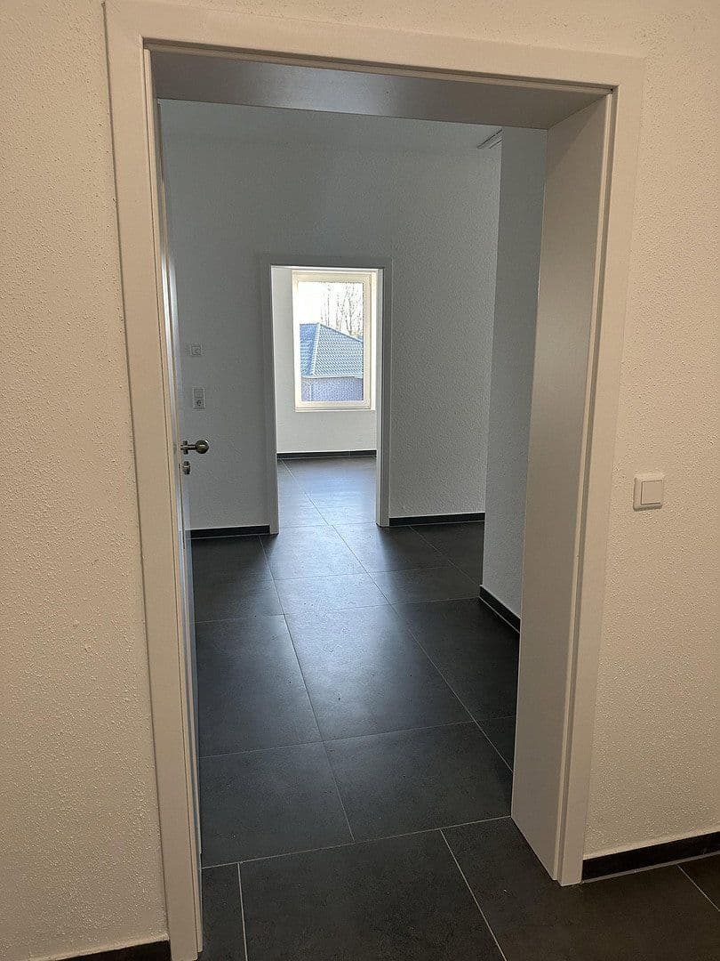 Pronájem bytu 5+1 92 m², Bahnweg 1b, Barßel, Dolní Sasko Pronájem bytu 5+1 92 m², Bahnweg 1b, Barßel, Dolní Sasko