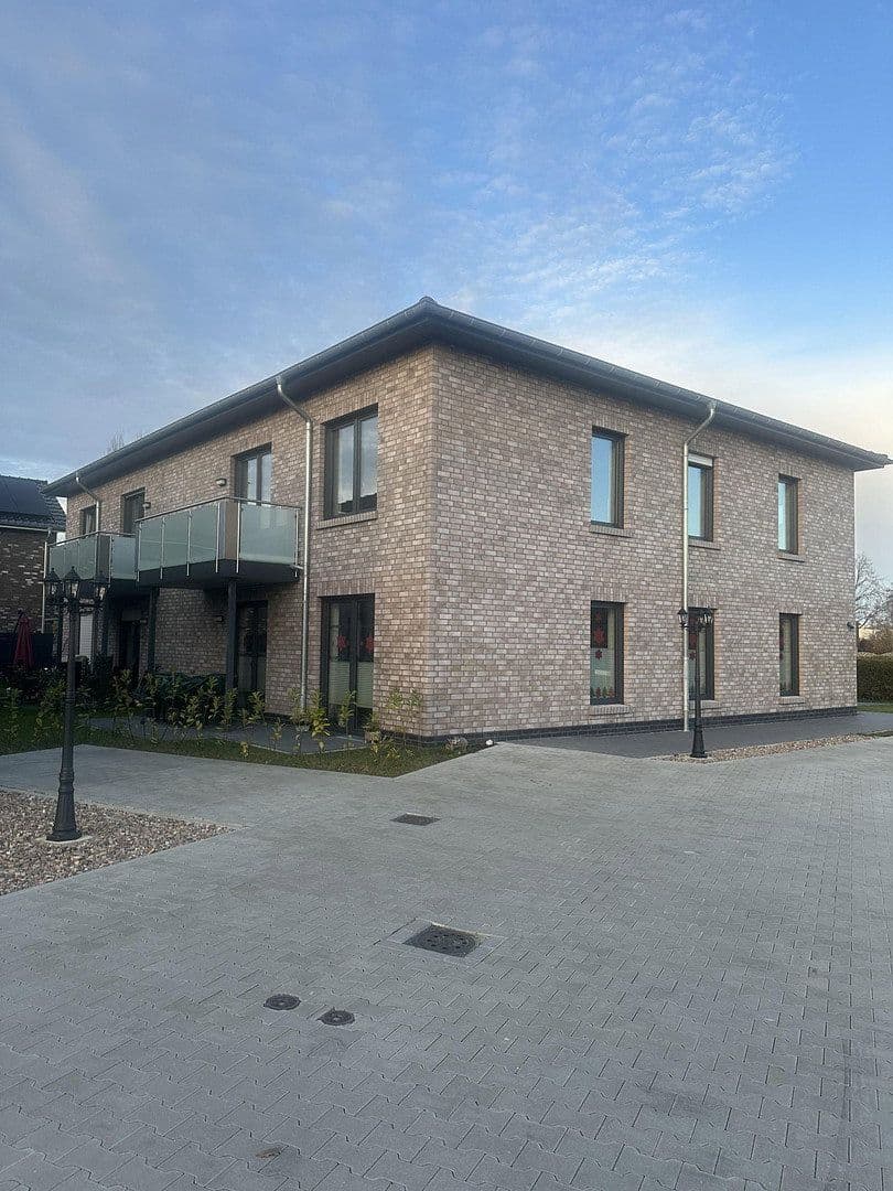 Pronájem bytu 5+1 92 m², Bahnweg 1b, Barßel, Dolní Sasko Pronájem bytu 5+1 92 m², Bahnweg 1b, Barßel, Dolní Sasko