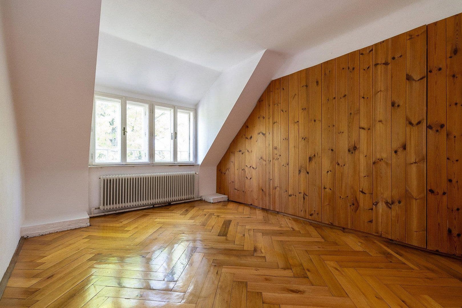 Prodej domu 282 m², pozemek 575 m², Eichwaldgasse 14, Baden, Dolní Rakousko Prodej domu 282 m², pozemek 575 m², Eichwaldgasse 14, Baden, Dolní Rakousko