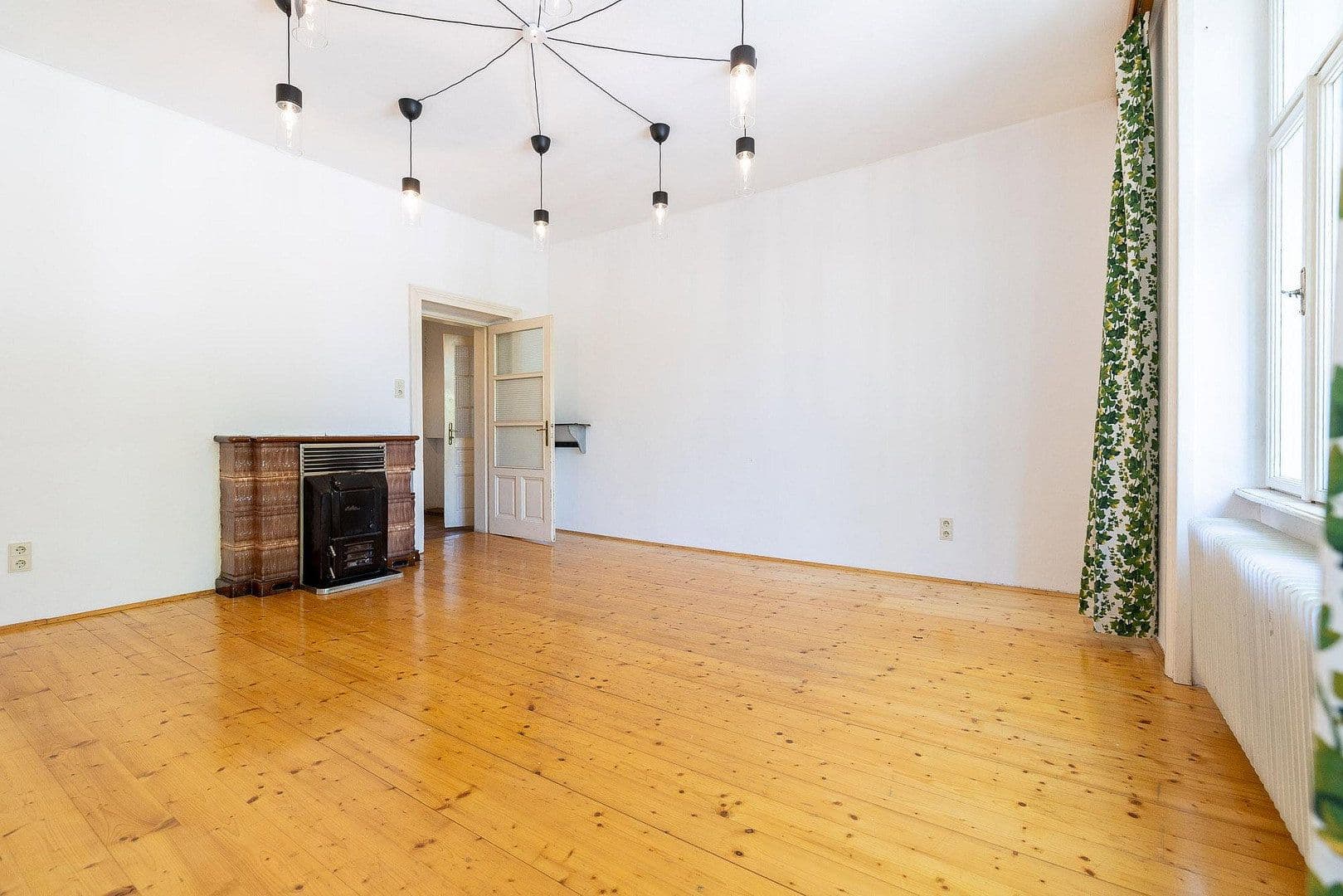 Prodej domu 282 m², pozemek 575 m², Eichwaldgasse 14, Baden, Dolní Rakousko Prodej domu 282 m², pozemek 575 m², Eichwaldgasse 14, Baden, Dolní Rakousko