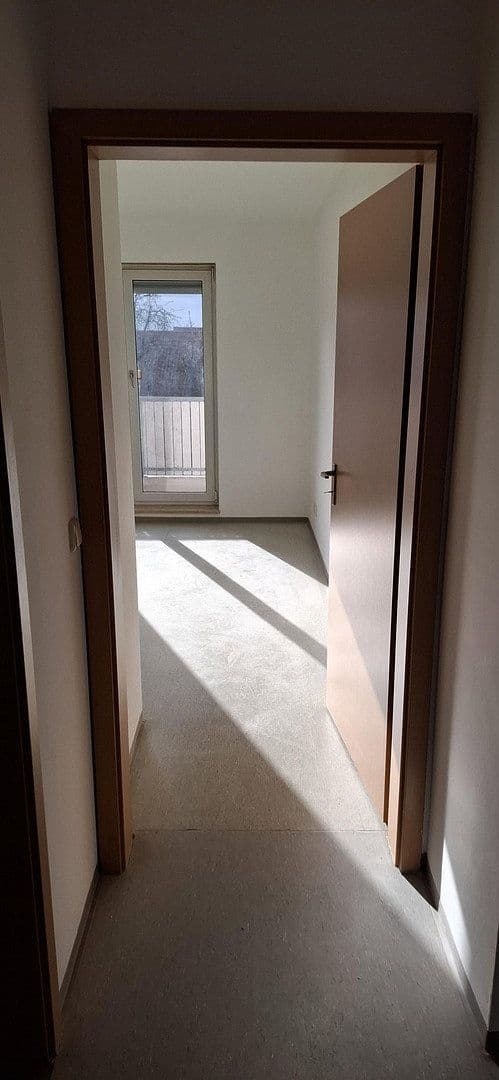 Pronájem bytu 3+1 73 m², Birkenallee 33 A, Bubenreuth, Bavorsko Pronájem bytu 3+1 73 m², Birkenallee 33 A, Bubenreuth, Bavorsko