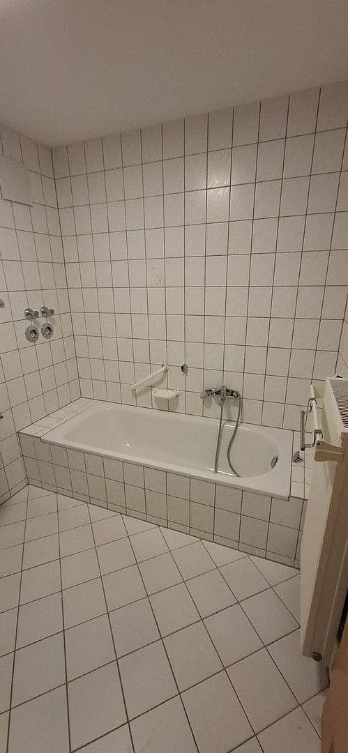 Pronájem bytu 3+1 73 m², Birkenallee 33 A, Bubenreuth, Bavorsko Pronájem bytu 3+1 73 m², Birkenallee 33 A, Bubenreuth, Bavorsko