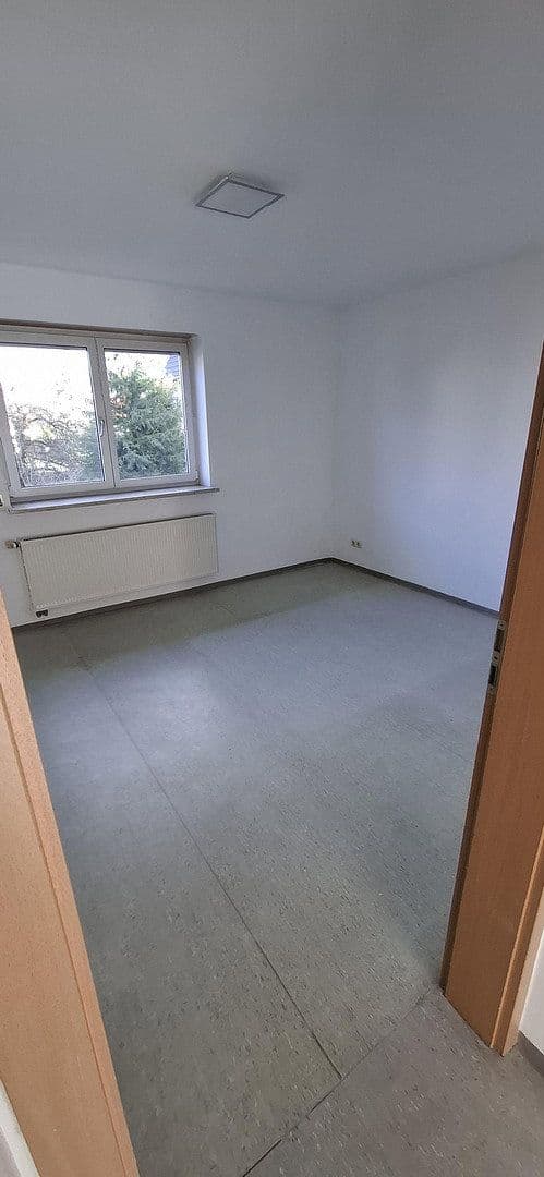 Pronájem bytu 3+1 73 m², Birkenallee 33 A, Bubenreuth, Bavorsko Pronájem bytu 3+1 73 m², Birkenallee 33 A, Bubenreuth, Bavorsko