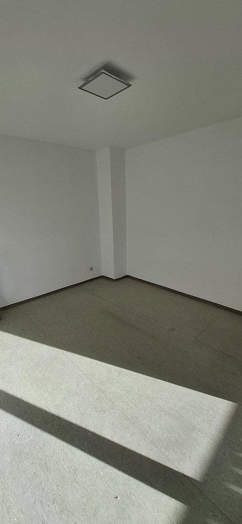 Pronájem bytu 3+1 73 m², Birkenallee 33 A, Bubenreuth, Bavorsko Pronájem bytu 3+1 73 m², Birkenallee 33 A, Bubenreuth, Bavorsko