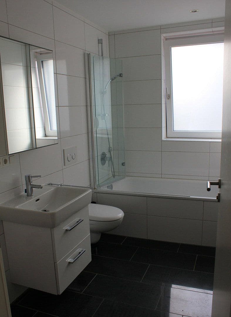 Prodej bytu 3+1 72 m², Georg-Aichinger-Straße 8, Regensburg, Bavorsko Prodej bytu 3+1 72 m², Georg-Aichinger-Straße 8, Regensburg, Bavorsko