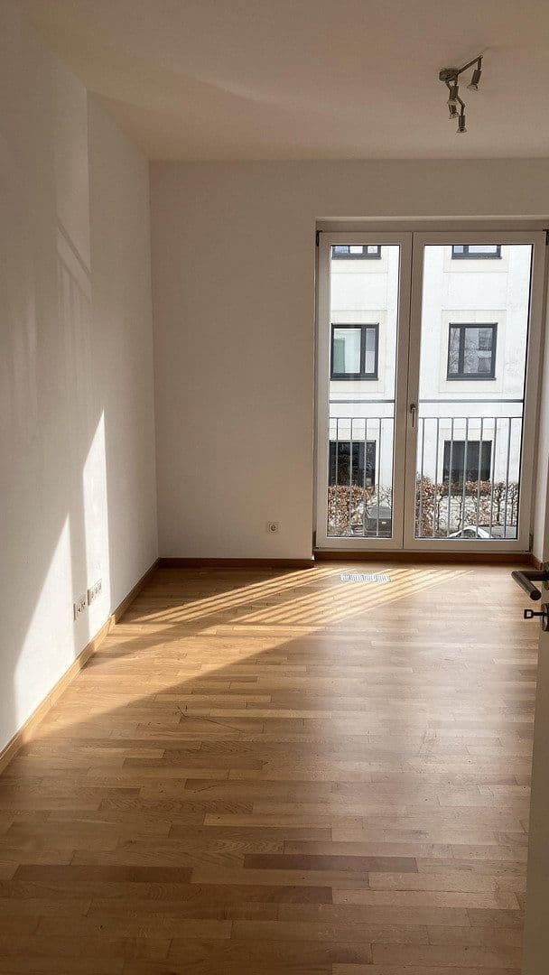 Prodej bytu 3+1 72 m², Georg-Aichinger-Straße 8, Regensburg, Bavorsko Prodej bytu 3+1 72 m², Georg-Aichinger-Straße 8, Regensburg, Bavorsko