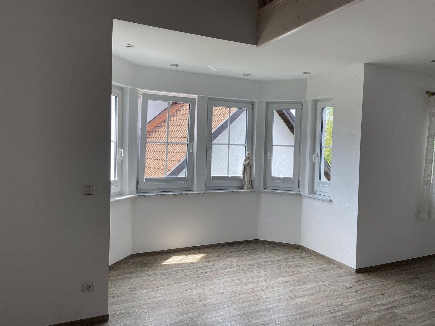 Pronájem bytu 4+kk 150 m², Weiler-Simmerberg, Bavorsko Pronájem bytu 4+kk 150 m², Weiler-Simmerberg, Bavorsko